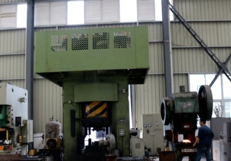 Sichuan Qingjiang Machinery Co., Ltd. निर्माता उत्पादन लाइन